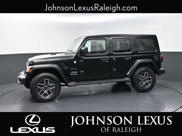 2024 Jeep Wrangler Sahara photo 2