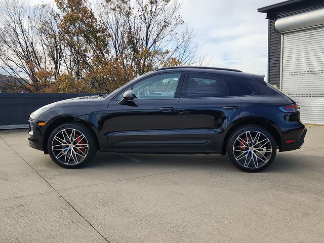 2026 Porsche Macan S photo 2