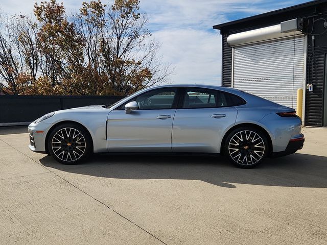 2026 Porsche Panamera 4 photo 2