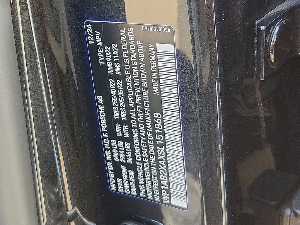2025 Porsche Macan S - Photo 27