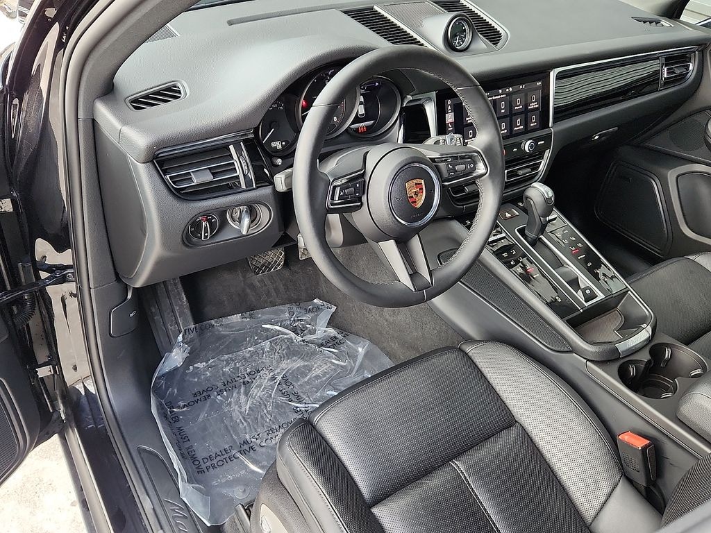 Certified 2025 Porsche Macan SUV