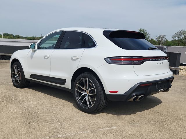 2024 Porsche Macan S photo 2