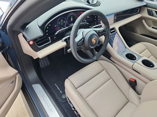 2026 Porsche Taycan 4 photo 4