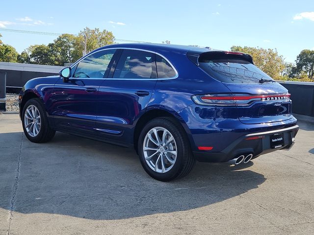 2026 Porsche Macan T photo 2