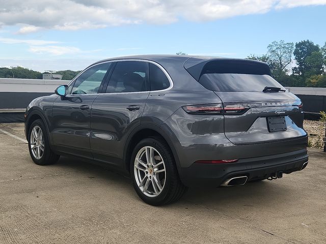 2020 Porsche Cayenne photo 3
