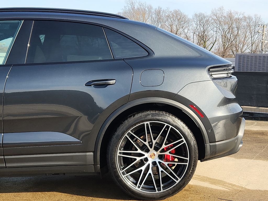 2025 Porsche Macan S - Photo 7