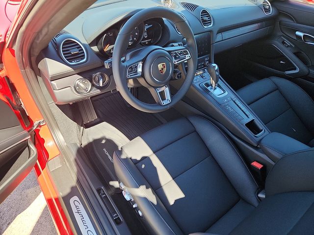 2025 Porsche Cayman GTS 4.0 photo 4