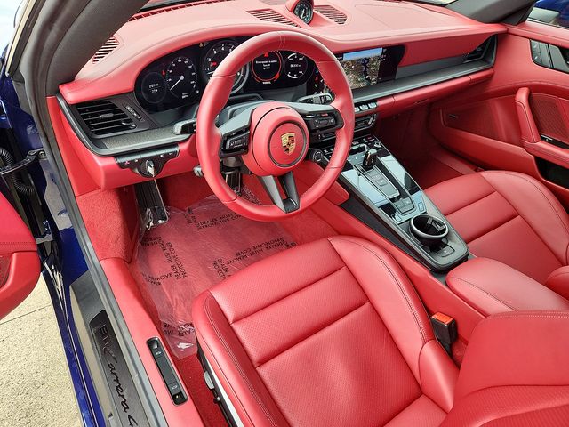 2024 Porsche 911 4 GTS photo 4