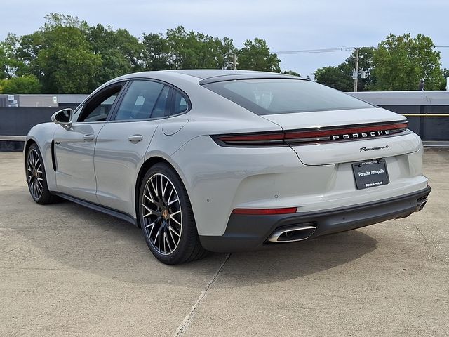 2026 Porsche Panamera E-Hybrid 4 photo 3