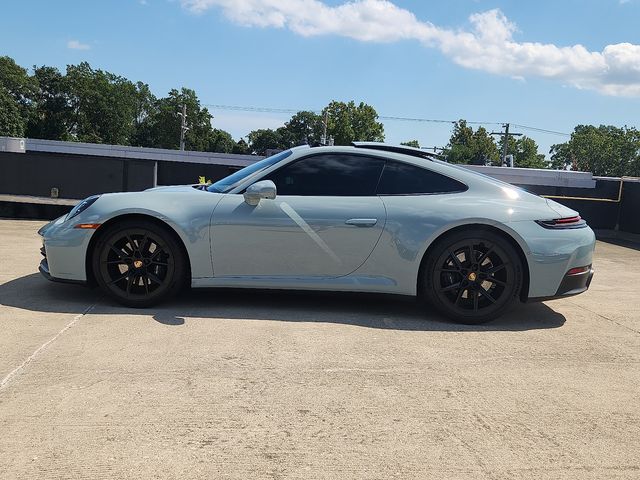 2025 Porsche 911 Coupe photo 2