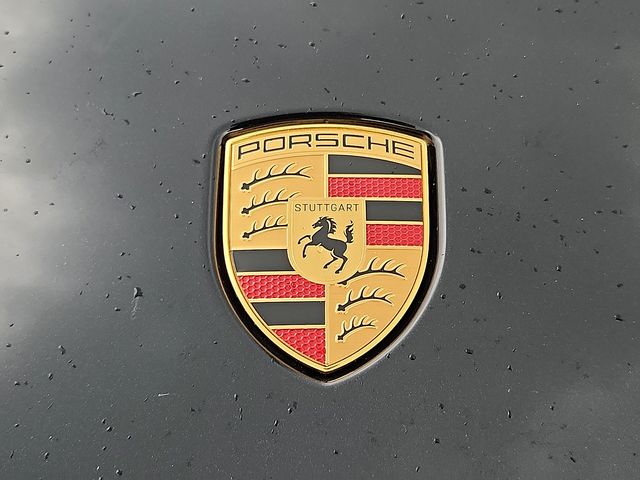2025 Porsche Taycan Base - Photo 29