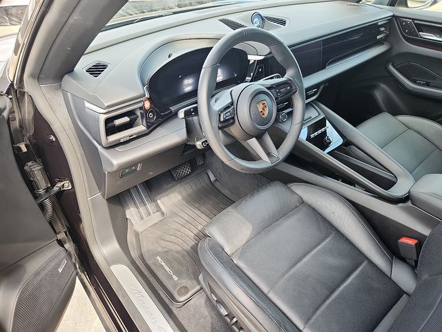 2024 Porsche Macan Electric 4 photo 4