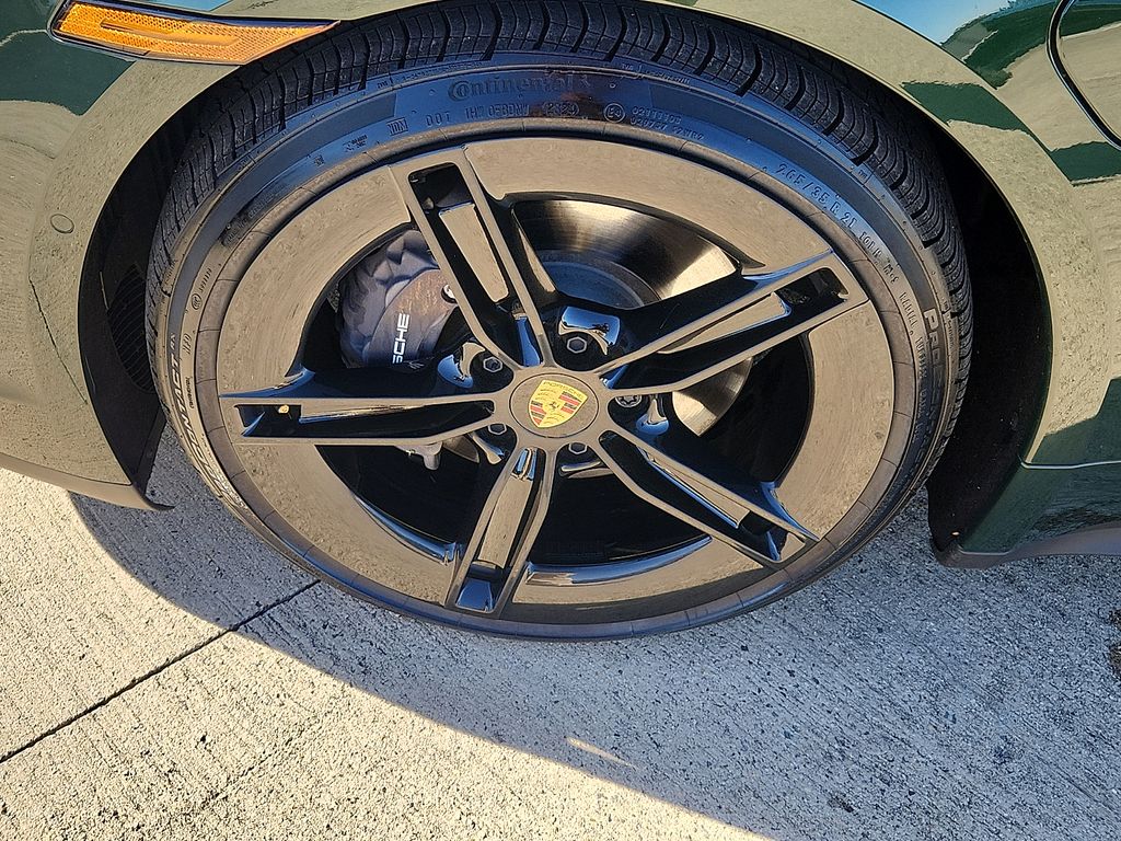 2025 Porsche Taycan Base - Photo 8