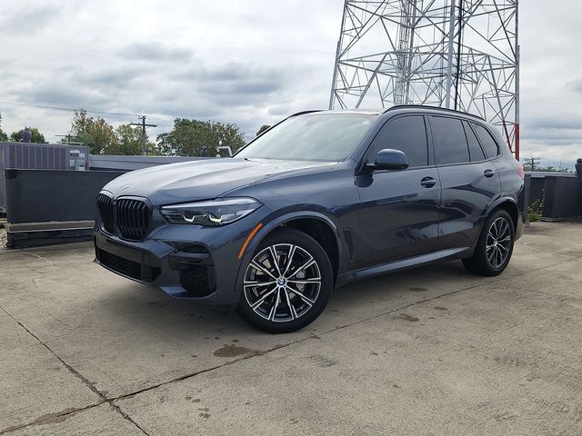 2022 BMW X5 40i's photo