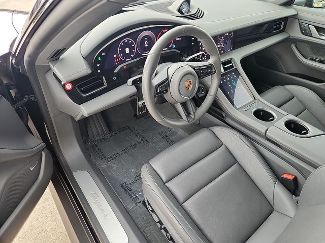 2025 Porsche Taycan Base - Photo 4