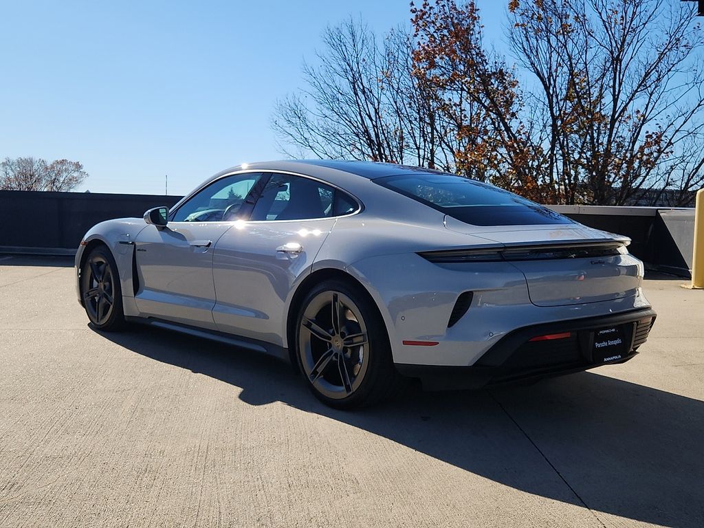 2025 Porsche Taycan Turbo photo 3