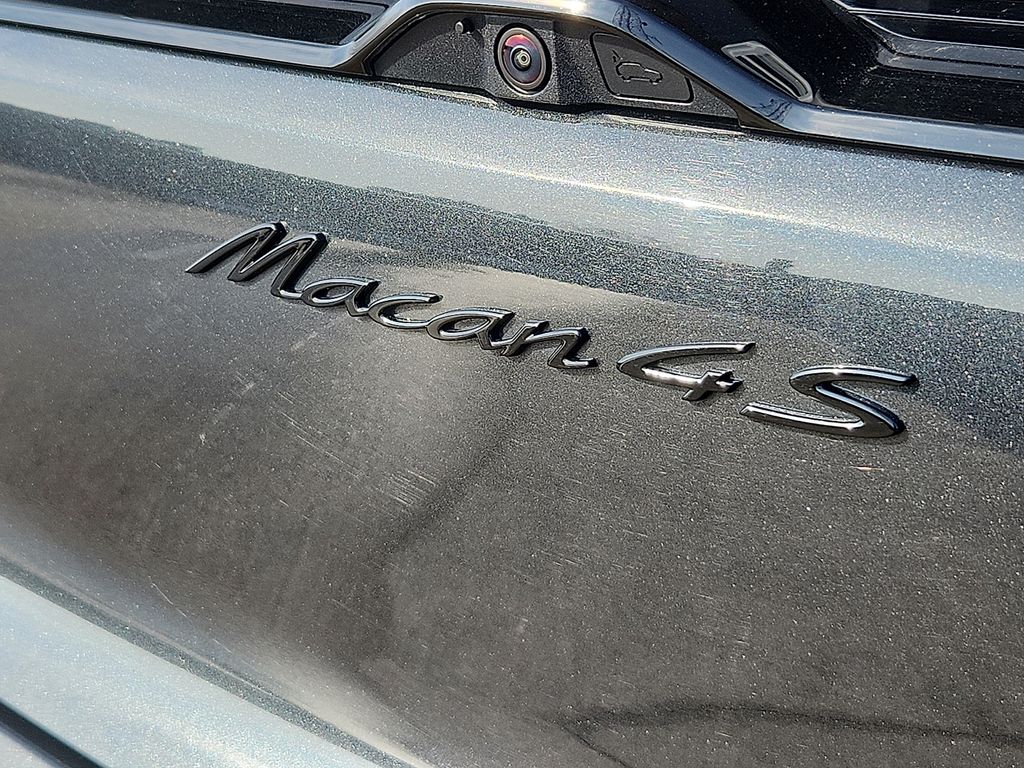 2025 Porsche Macan S - Photo 31