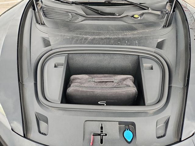 2025 Porsche Taycan Base - Photo 26