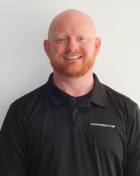 Staff member Robert Schiller from e97f54cff9d4