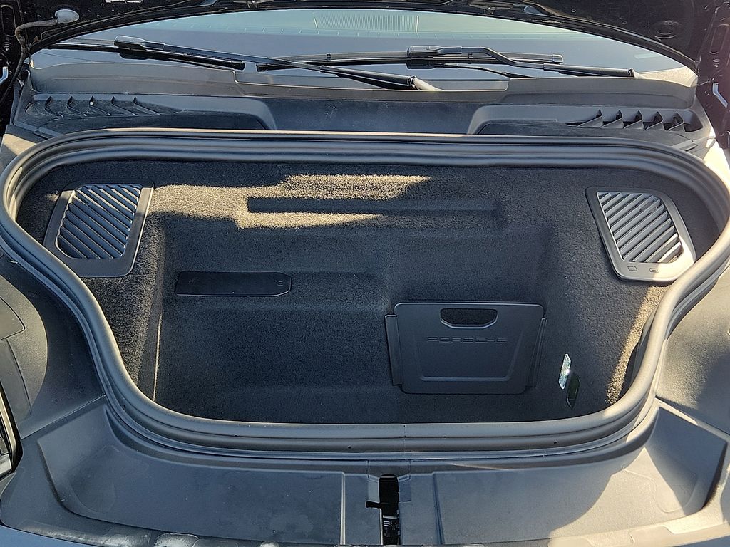 2025 Porsche Macan S - Photo 28