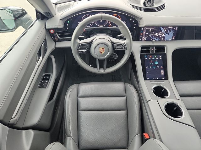 2025 Porsche Taycan Base - Photo 10