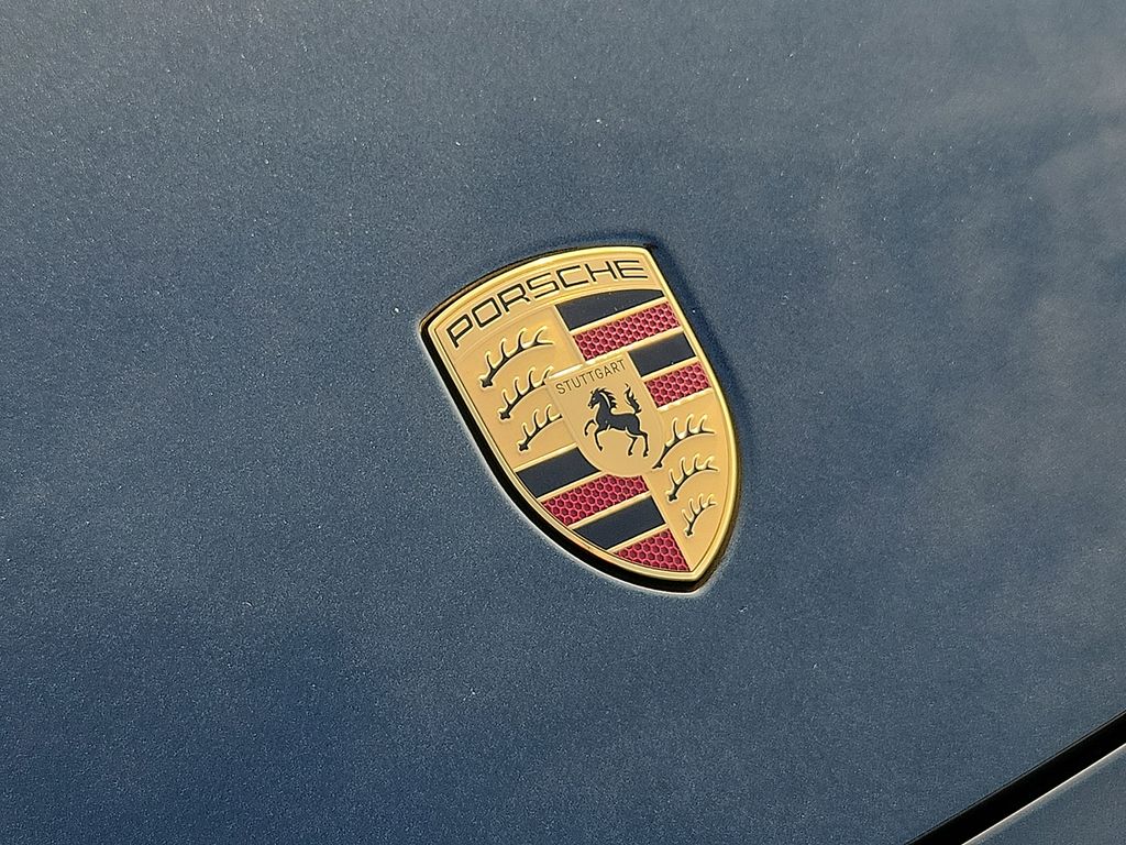 2025 Porsche Macan S - Photo 33