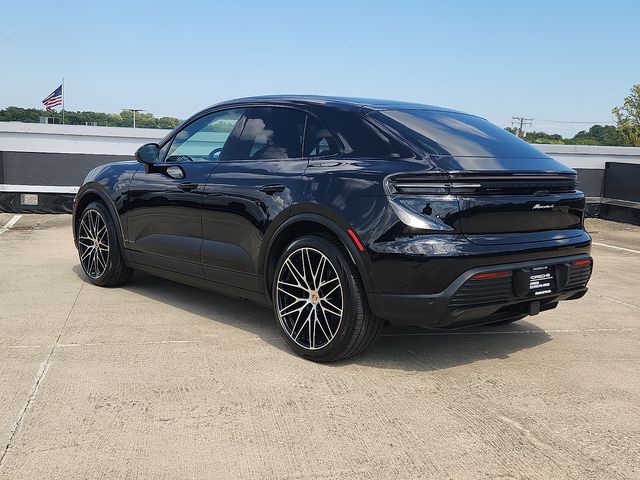 2024 Porsche Macan Electric 4 photo 3