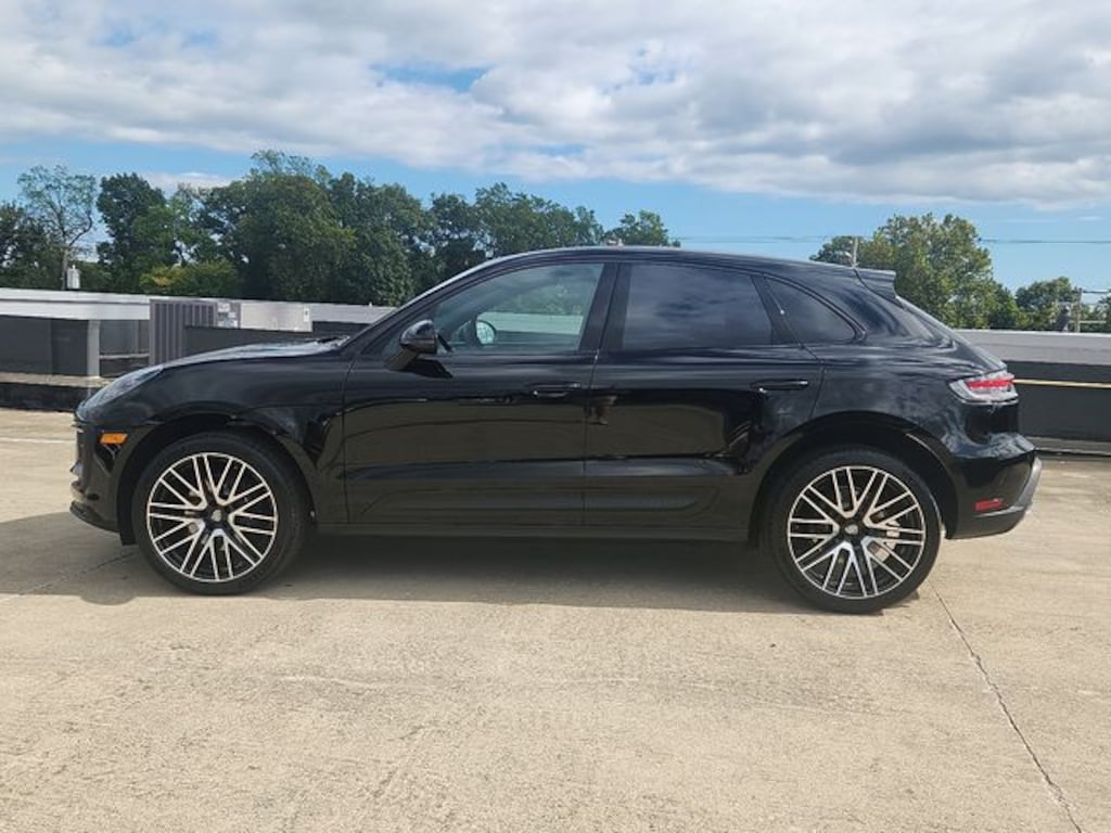 New 2026 Porsche Macan SUV