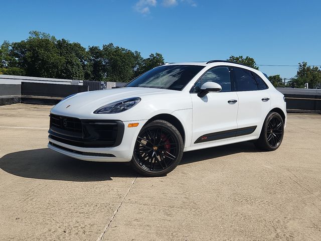 2022 Porsche Macan