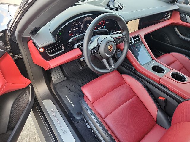 2025 Porsche Taycan 4S photo 4