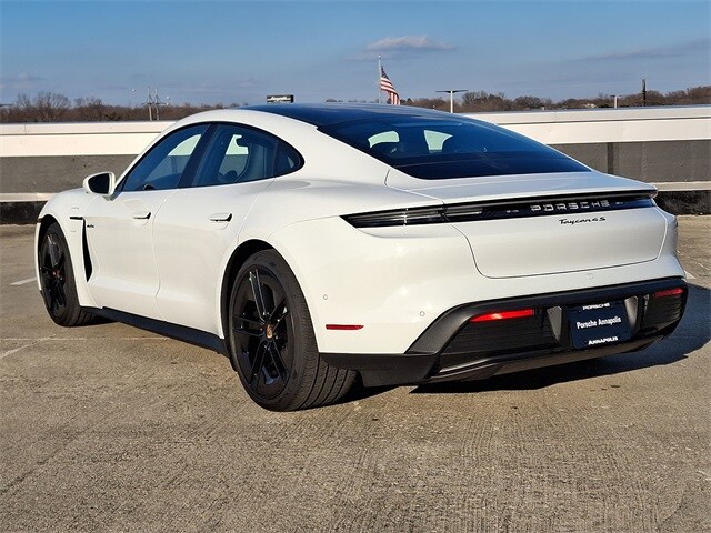 2025 Porsche Taycan 4S photo 3