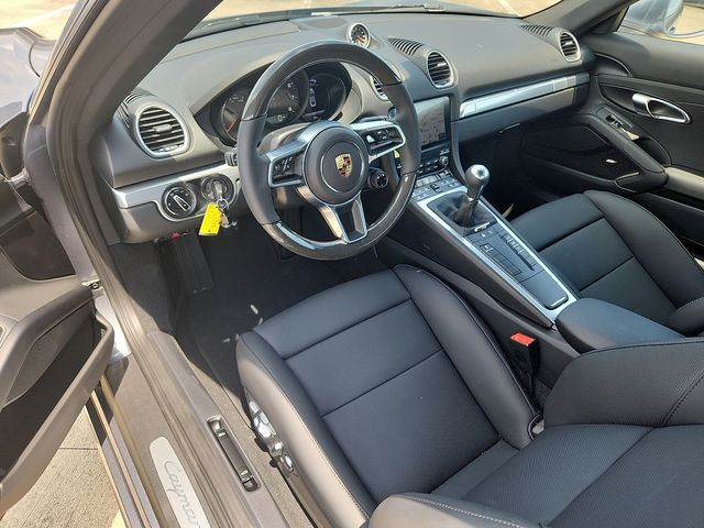 2025 Porsche Cayman S photo 4