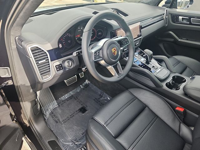 2021 Porsche Cayenne GTS photo 4