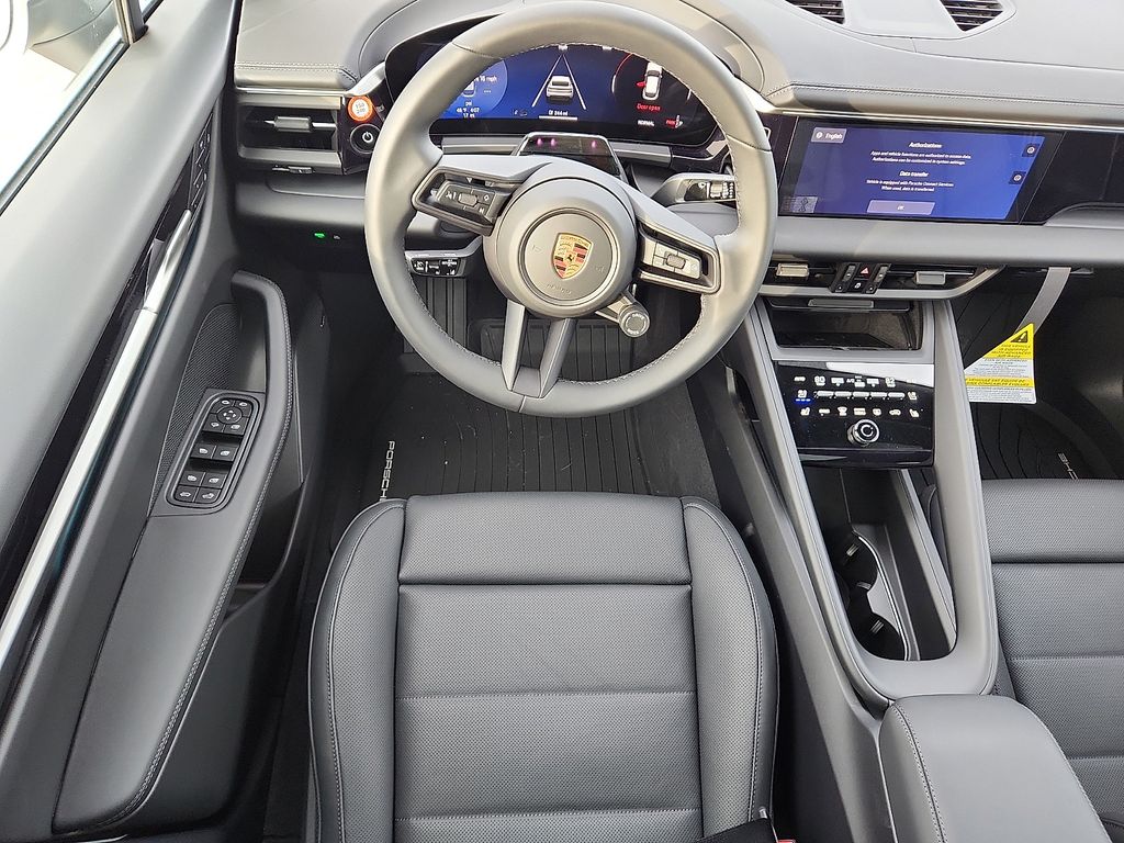 2026 Porsche Macan S - Photo 11