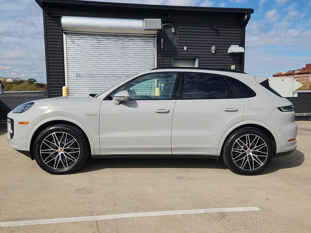 Certified 2025 Porsche Cayenne E-Hybrid SUV
