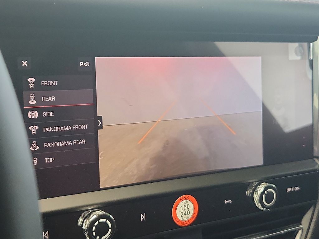2026 Porsche Macan T - Photo 17