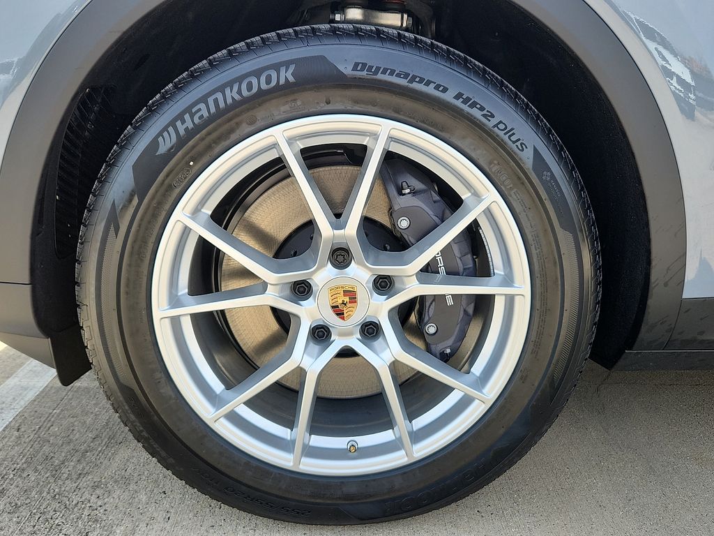 2026 Porsche Cayenne Base - Photo 9