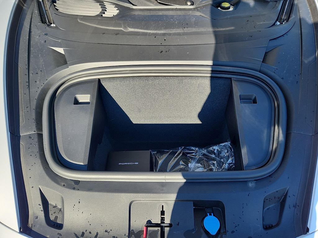 2026 Porsche Taycan Base - Photo 22