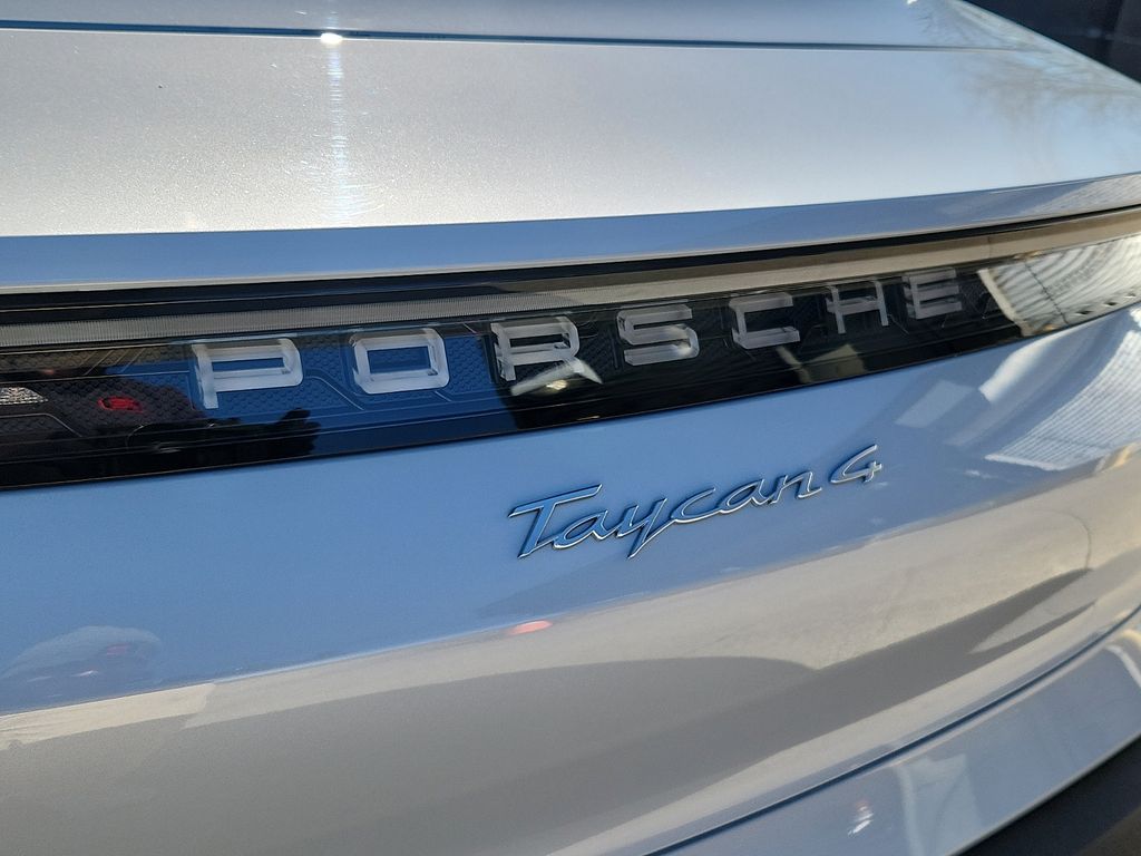 2026 Porsche Taycan Base - Photo 24