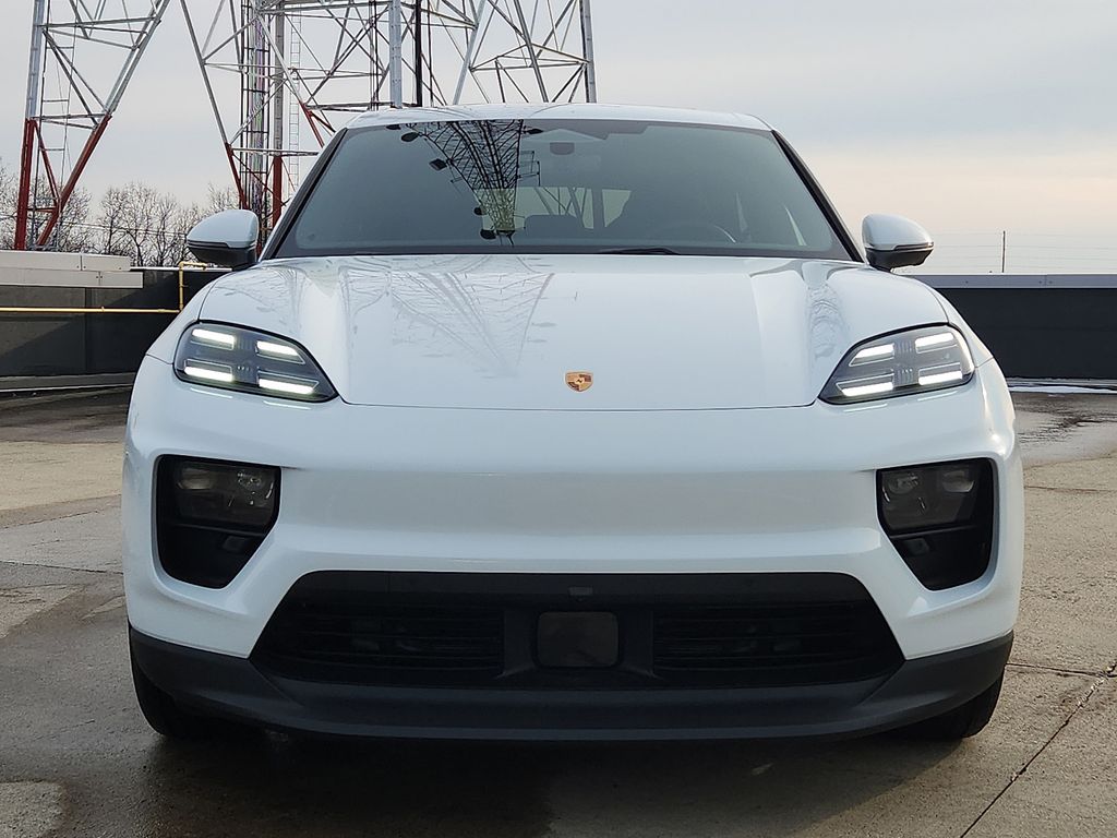 2026 Porsche Macan S - Photo 8
