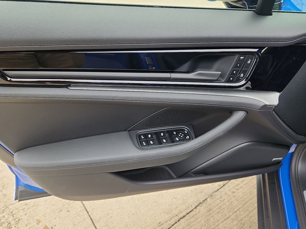 2026 Porsche Panamera Base - Photo 11