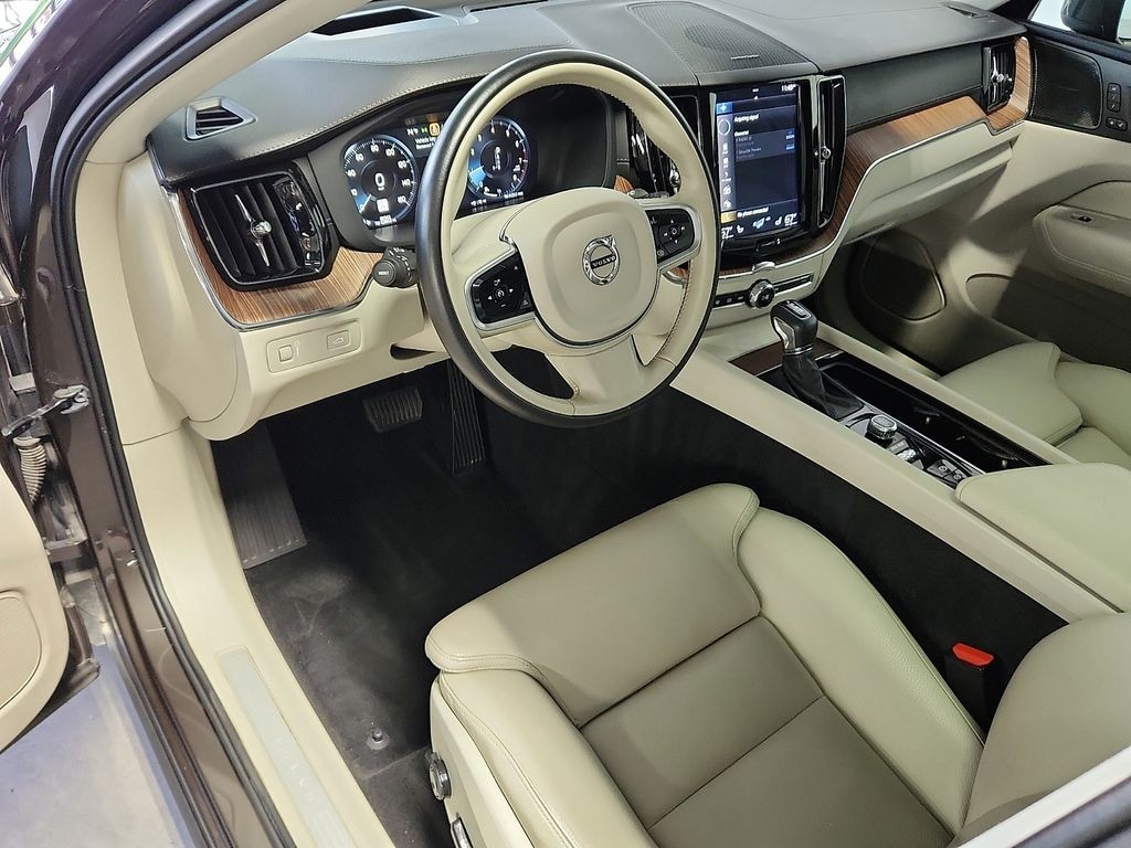 Used 2020 Volvo XC60 T6 Inscription SUV