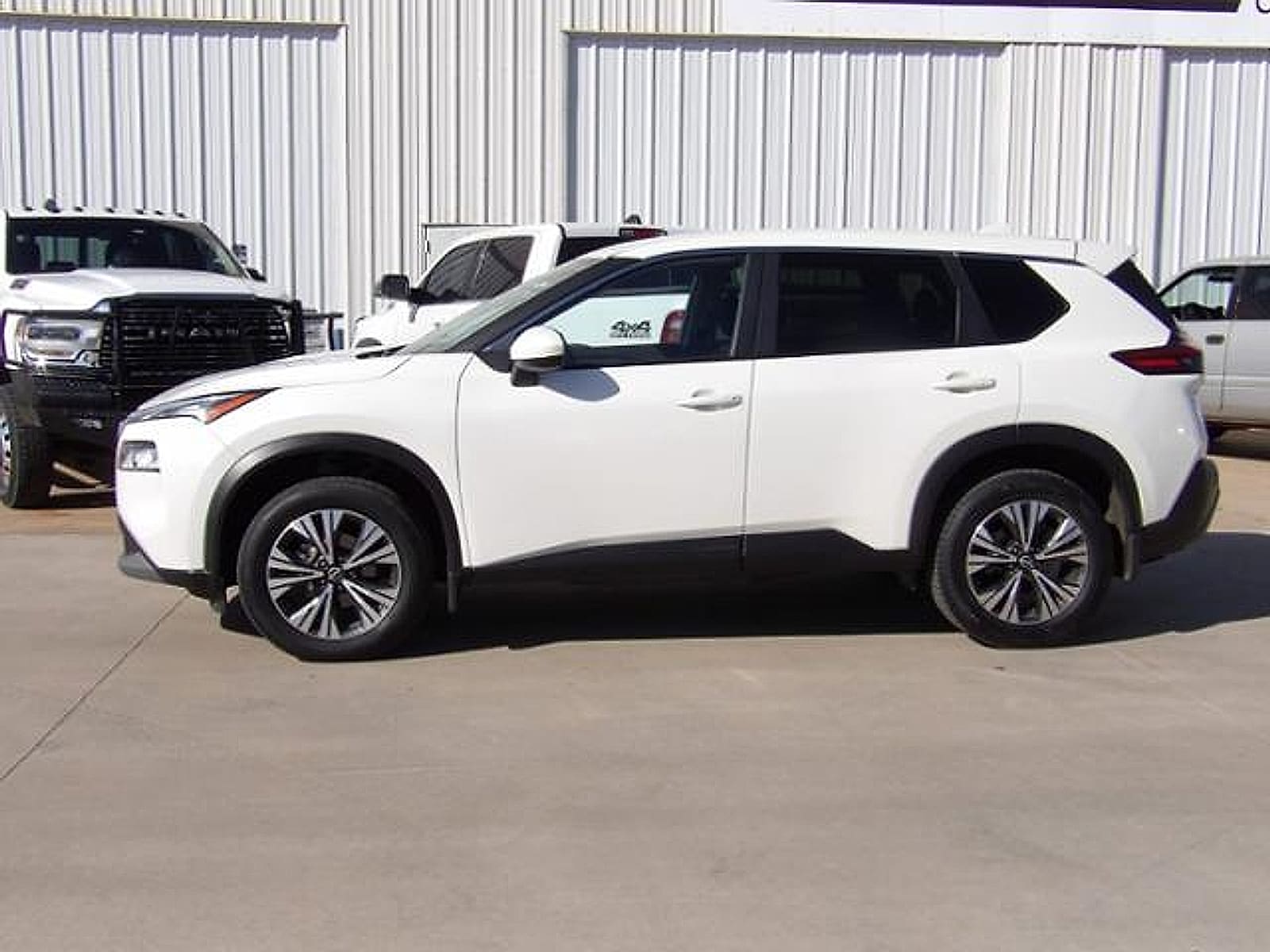 Used 2023 Nissan Rogue SV with VIN JN8BT3BB3PW469658 for sale in Kingfisher, OK