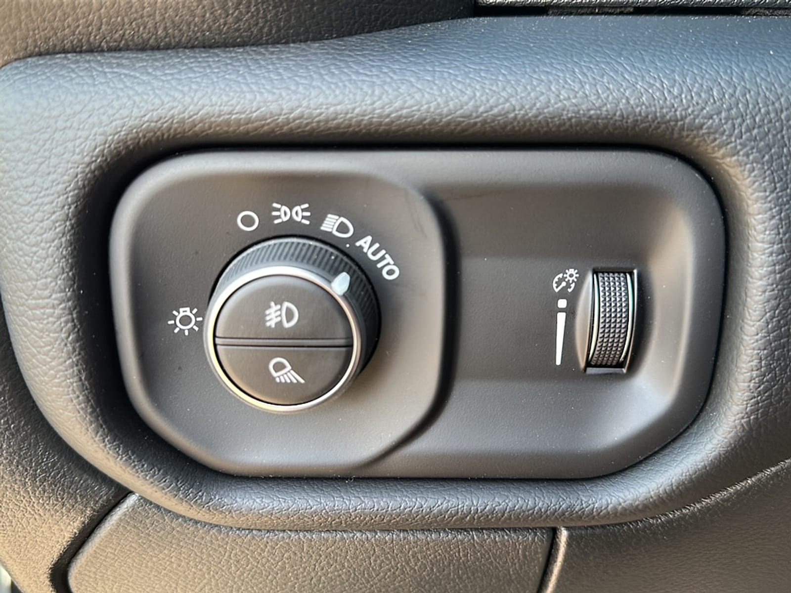 2026 RAM 2500 Big Horn - Photo 12