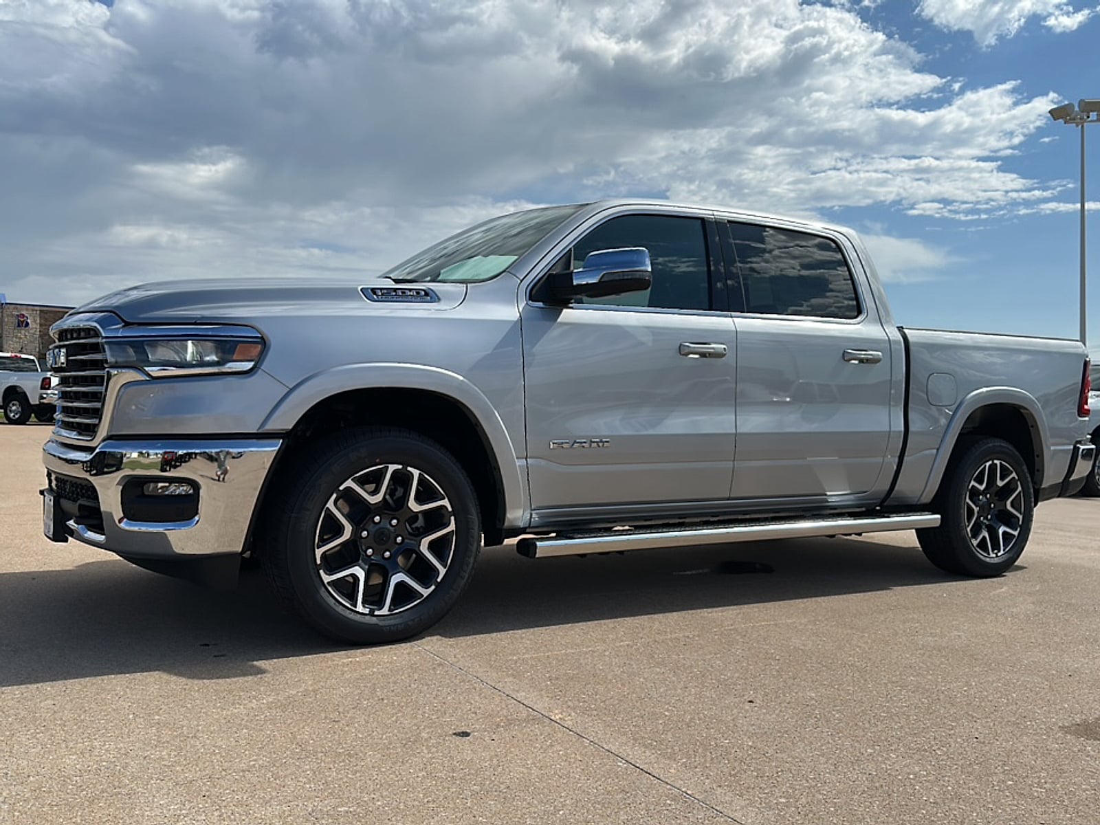 2026 RAM 1500 Laramie 4x4 Crew Cab 5'7's photo