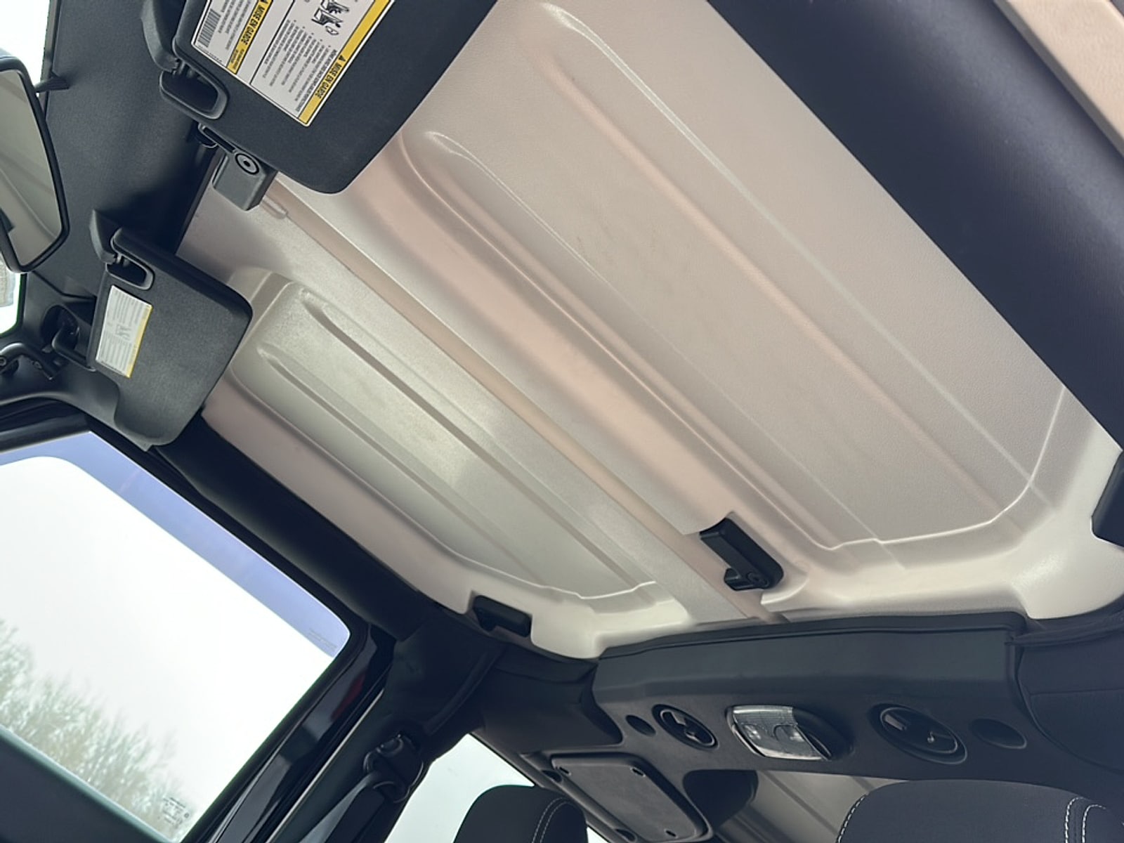 2017 Jeep Wrangler Sahara - Photo 13