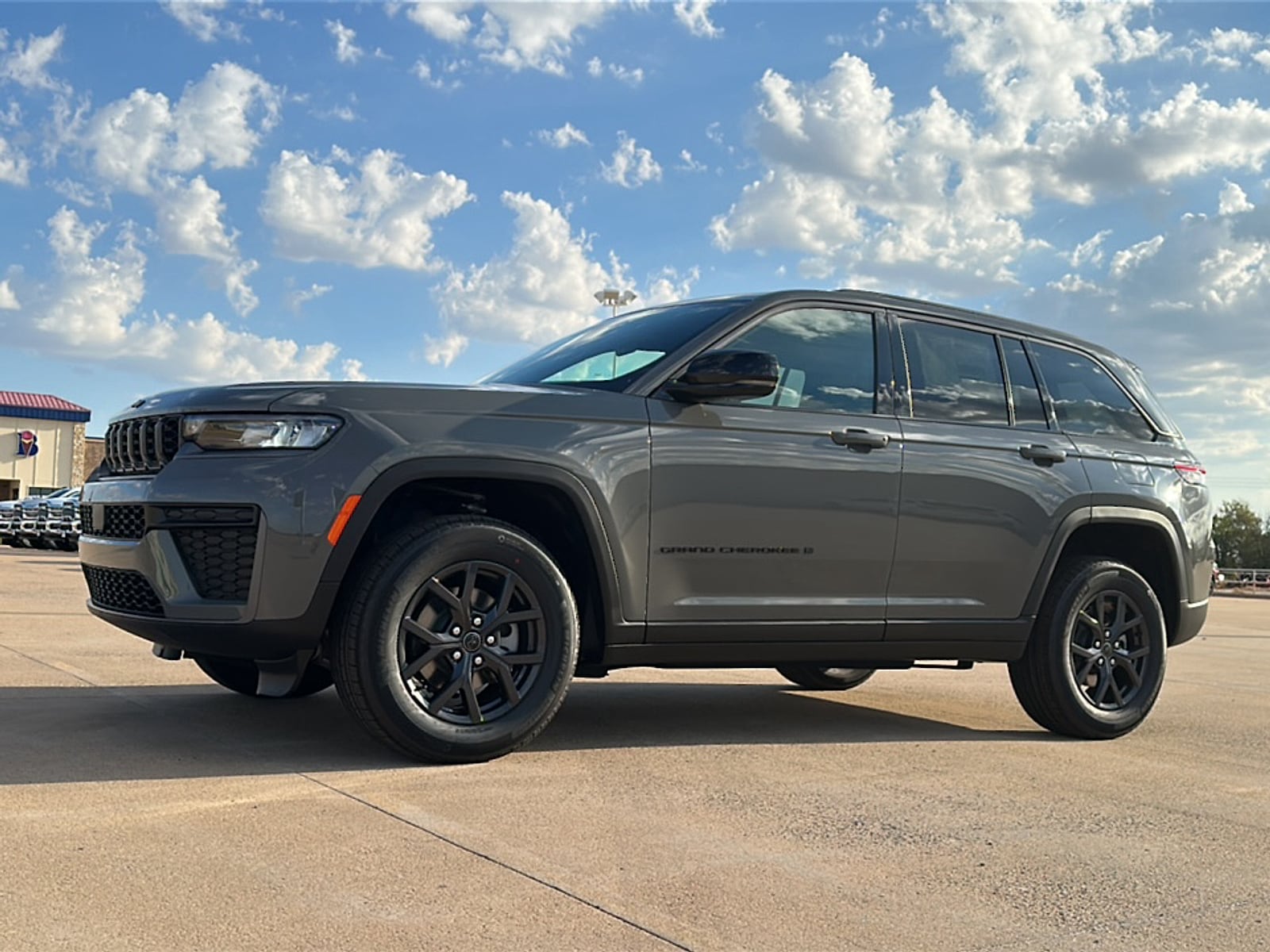 2027 Jeep Grand Cherokee