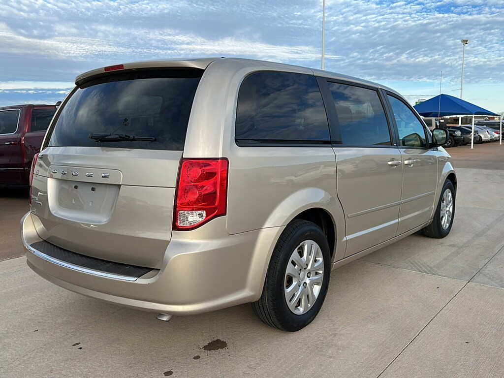Used 2014 Dodge Grand Caravan SE