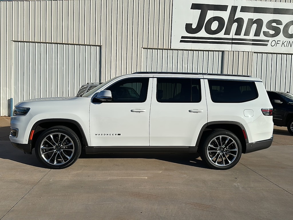 Used 2022 Jeep Wagoneer Series III 4x2