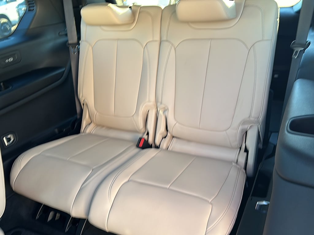 New 2025 Jeep Grand Cherokee L Limited Sport Utility